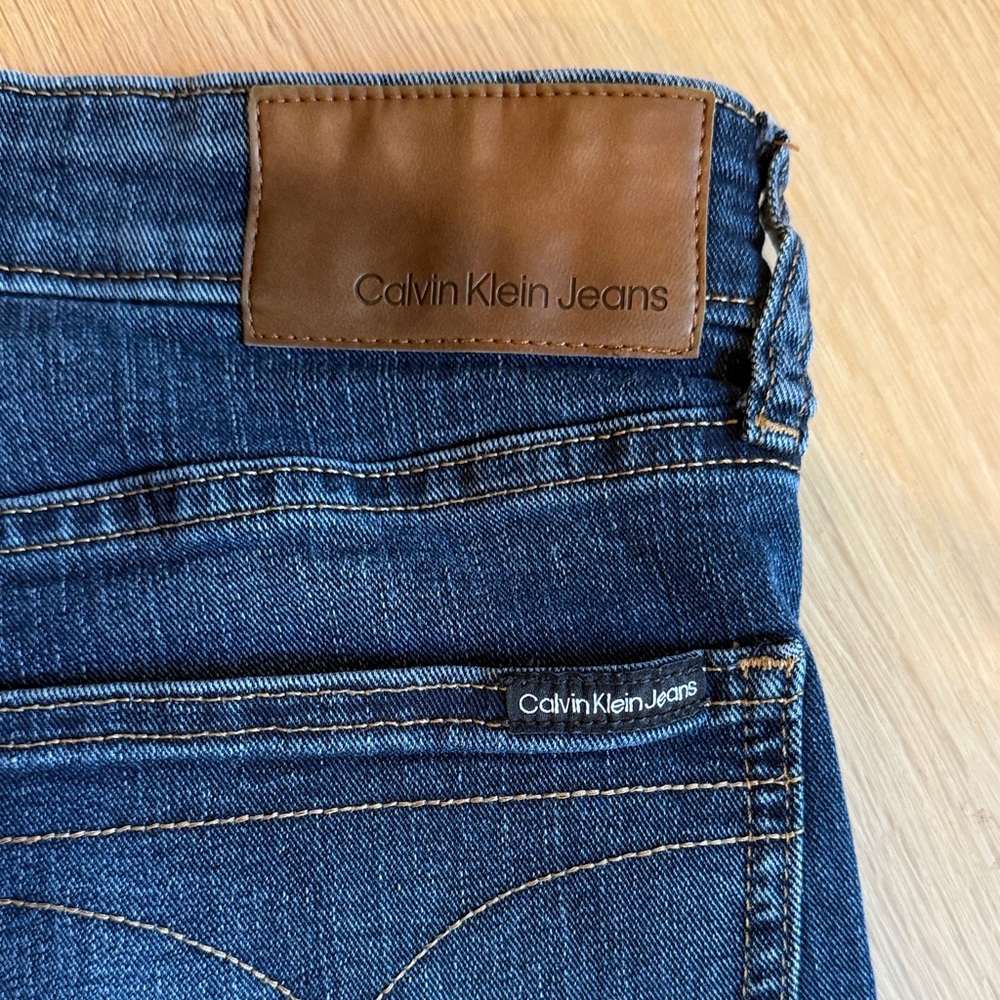 Men's Calvin Klein Slim Fit Jeans - Picture 5 of 6